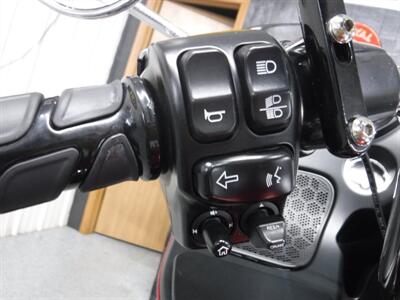 2018 Harley-Davidson Road Glide Ultra   - Photo 21 - Kingman, KS 67068