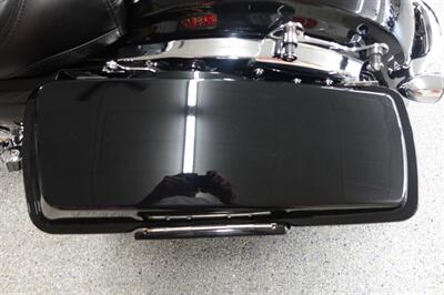 2010 Harley-Davidson Road Glide Custom   - Photo 26 - Kingman, KS 67068