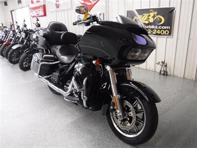 2017 Harley-Davidson Road Glide Ultra   - Photo 2 - Kingman, KS 67068