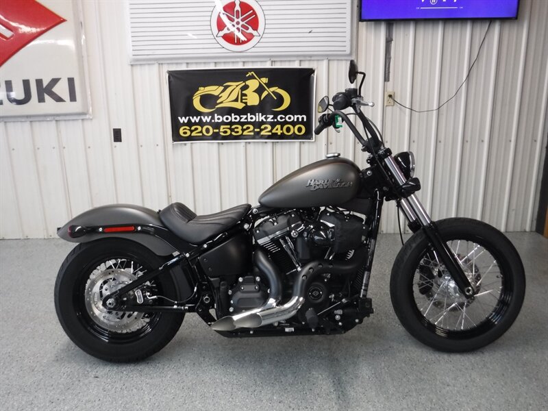 2018 Harley-Davidson Street Bob   - Photo 1 - Kingman, KS 67068