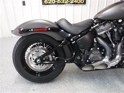 2018 Harley-Davidson Street Bob   - Photo 9 - Kingman, KS 67068