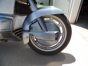 1990 Honda Gold Wing 1500   - Photo 2 - Kingman, KS 67068