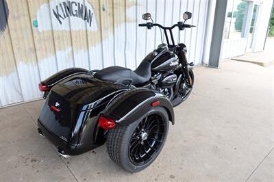 2023 Harley-Davidson Freewheeler   - Photo 8 - Kingman, KS 67068