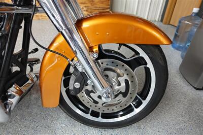 2015 Harley-Davidson Street Glide   - Photo 10 - Kingman, KS 67068
