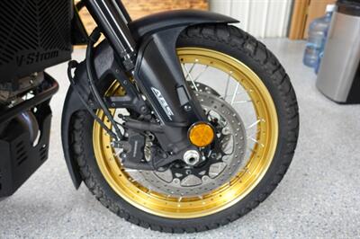 2020 Suzuki V Strom 1050 XT ABS - Photo 12 - Kingman, KS 67068