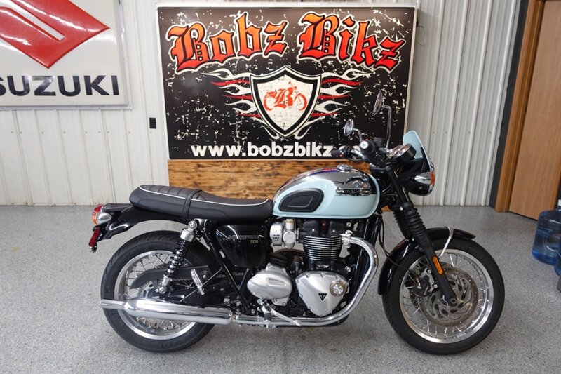 2023 Triumph Bonneville T120 Chrome Edition - Photo 1 - Kingman, KS 67068
