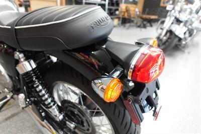 2023 Triumph Bonneville T120 Chrome Edition   - Photo 30 - Kingman, KS 67068