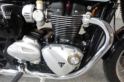 2023 Triumph Bonneville T120 Chrome Edition   - Photo 14 - Kingman, KS 67068