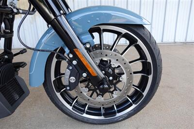 2024 Harley-Davidson Road Glide 3   - Photo 13 - Kingman, KS 67068