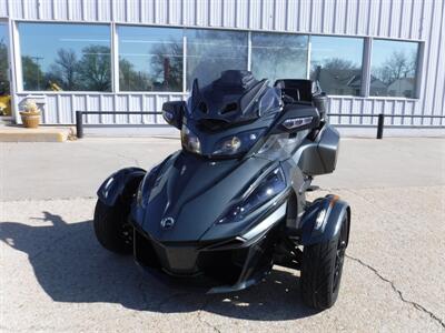 2018 Can Am Spyder RT Limited SE6   - Photo 2 - Kingman, KS 67068
