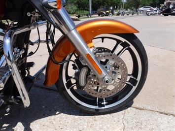 2015 Harley-Davidson Freewheeler   - Photo 2 - Kingman, KS 67068