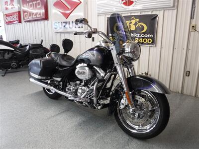 2008 Harley-Davidson Road King CVO   - Photo 2 - Kingman, KS 67068