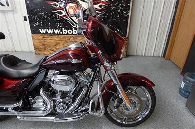 2012 Harley-Davidson Street Glide CVO   - Photo 13 - Kingman, KS 67068