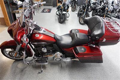 2012 Harley-Davidson Street Glide CVO   - Photo 5 - Kingman, KS 67068