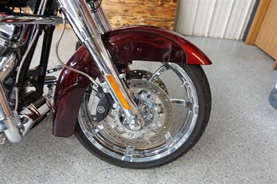 2012 Harley-Davidson Street Glide CVO   - Photo 9 - Kingman, KS 67068