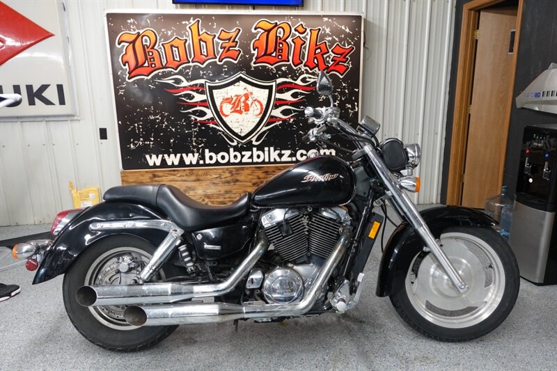 2006 Honda Shadow 1100 Sabre   - Photo 1 - Kingman, KS 67068