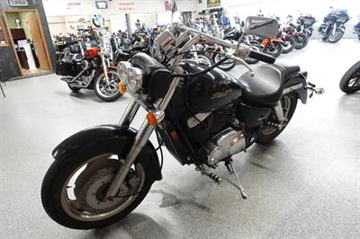 2006 Honda Shadow 1100 Sabre   - Photo 5 - Kingman, KS 67068