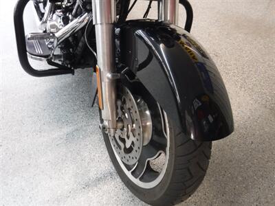 2011 Harley-Davidson Street Glide   - Photo 5 - Kingman, KS 67068