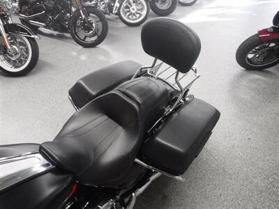 2012 Harley-Davidson Road Glide Custom   - Photo 16 - Kingman, KS 67068