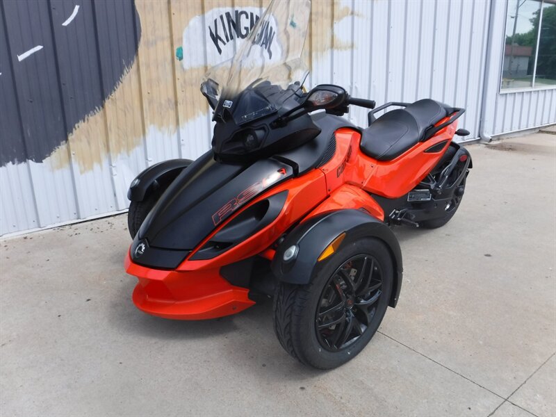 2012 Can-Am Spyder RS-S Review