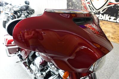 2017 Harley-Davidson Street Glide Special   - Photo 12 - Kingman, KS 67068