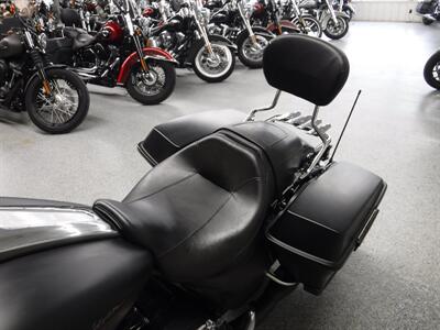2013 Harley-Davidson Road Glide Custom   - Photo 22 - Kingman, KS 67068