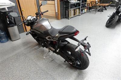 2024 Triumph Street Triple R   - Photo 6 - Kingman, KS 67068
