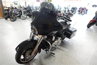 2011 Harley-Davidson Street Glide - Photo 5 - Kingman, KS 67068