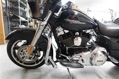 2011 Harley-Davidson Street Glide - Photo 17 - Kingman, KS 67068