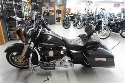 2011 Harley-Davidson Street Glide - Photo 6 - Kingman, KS 67068
