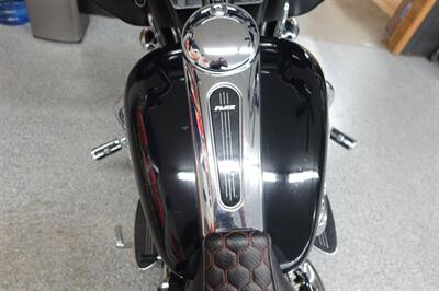2011 Harley-Davidson Street Glide - Photo 24 - Kingman, KS 67068