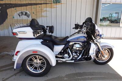 2015 Harley-Davidson Tri Glide - Photo 2 - Kingman, KS 67068