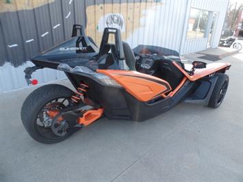2017 Polaris Slingshot SLR   - Photo 3 - Kingman, KS 67068