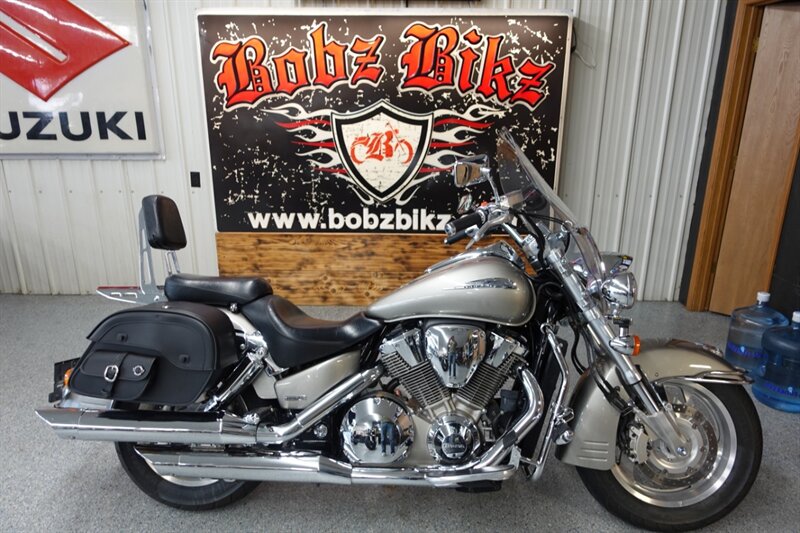 2003 Honda VTX 1800 R - Photo 1 - Kingman, KS 67068