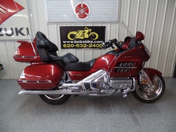 2001 Honda Gold Wing 1800   - Photo 1 - Kingman, KS 67068