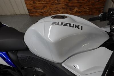 2023 Suzuki Hayabusa   - Photo 10 - Kingman, KS 67068