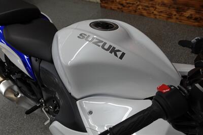 2023 Suzuki Hayabusa   - Photo 11 - Kingman, KS 67068