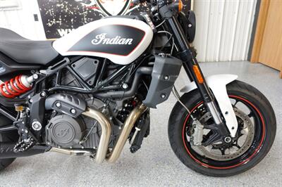 2022 Indian FTR 1200 S White Smoke   - Photo 10 - Kingman, KS 67068