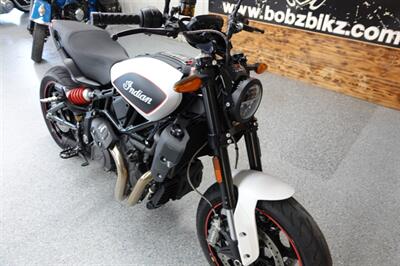 2022 Indian FTR 1200 S White Smoke   - Photo 11 - Kingman, KS 67068