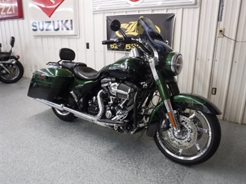 2014 Harley-Davidson Road King CVO   - Photo 2 - Kingman, KS 67068