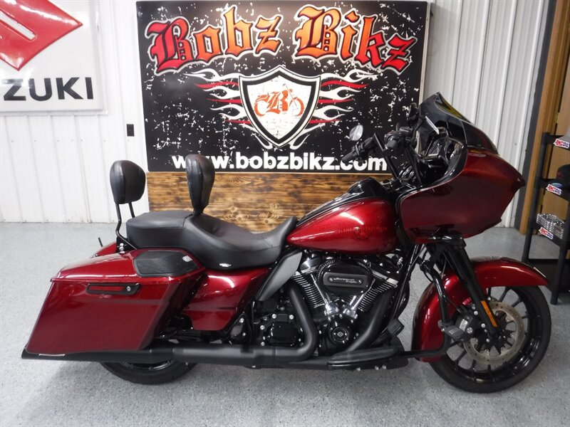 2018 Harley-Davidson Road Glide Special   - Photo 1 - Kingman, KS 67068