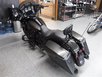 2019 Harley-Davidson Street Glide Special   - Photo 8 - Kingman, KS 67068