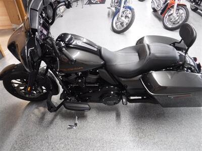 2019 Harley-Davidson Street Glide Special   - Photo 7 - Kingman, KS 67068