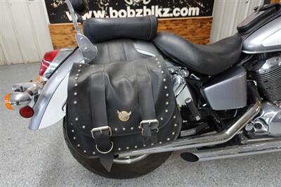 2001 Honda Shadow 750 ACE Deluxe   - Photo 10 - Kingman, KS 67068