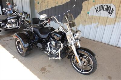 2016 Harley-Davidson Freewheeler - Photo 2 - Kingman, KS 67068