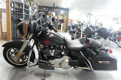 2021 Harley-Davidson Electra Glide Standard - Photo 5 - Kingman, KS 67068