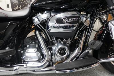 2021 Harley-Davidson Electra Glide Standard   - Photo 13 - Kingman, KS 67068
