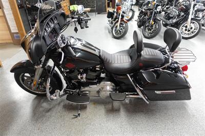 2021 Harley-Davidson Electra Glide Standard   - Photo 5 - Kingman, KS 67068