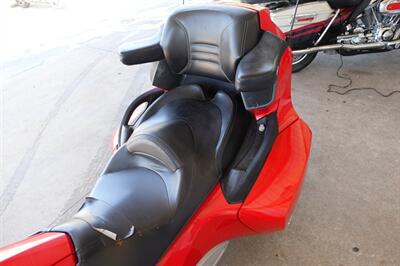 2012 Can Am Spyder RT-S SE5   - Photo 37 - Kingman, KS 67068