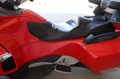 2012 Can Am Spyder RT-S SE5   - Photo 30 - Kingman, KS 67068